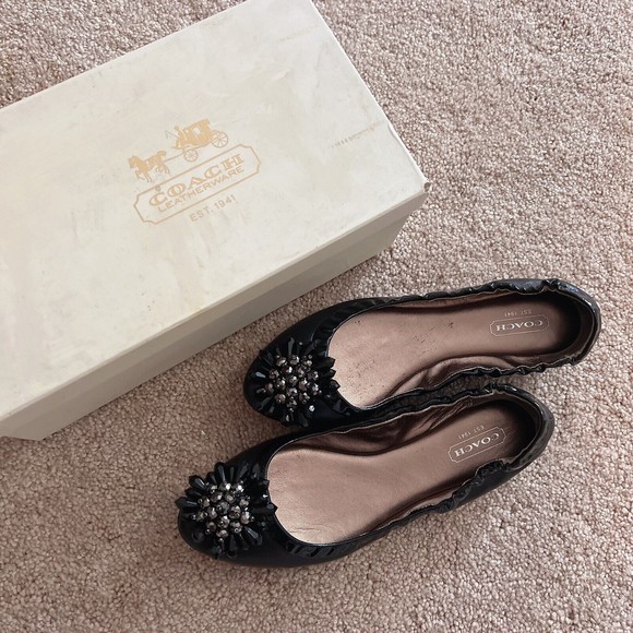 Coach 'Melanie' Women’s Black Leather Jeweled/Beaded Ballet Flats Size: 7 NWB - Picture 1 of 6